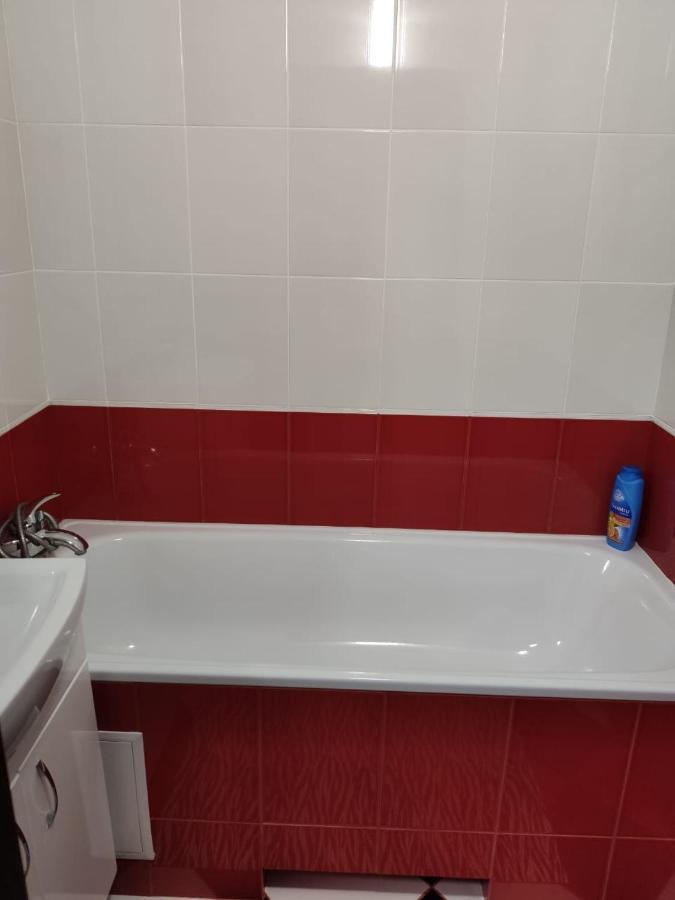 Затишна Квартира Apartment Cherkasy Ngoại thất bức ảnh
