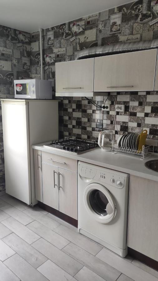 Затишна Квартира Apartment Cherkasy Ngoại thất bức ảnh